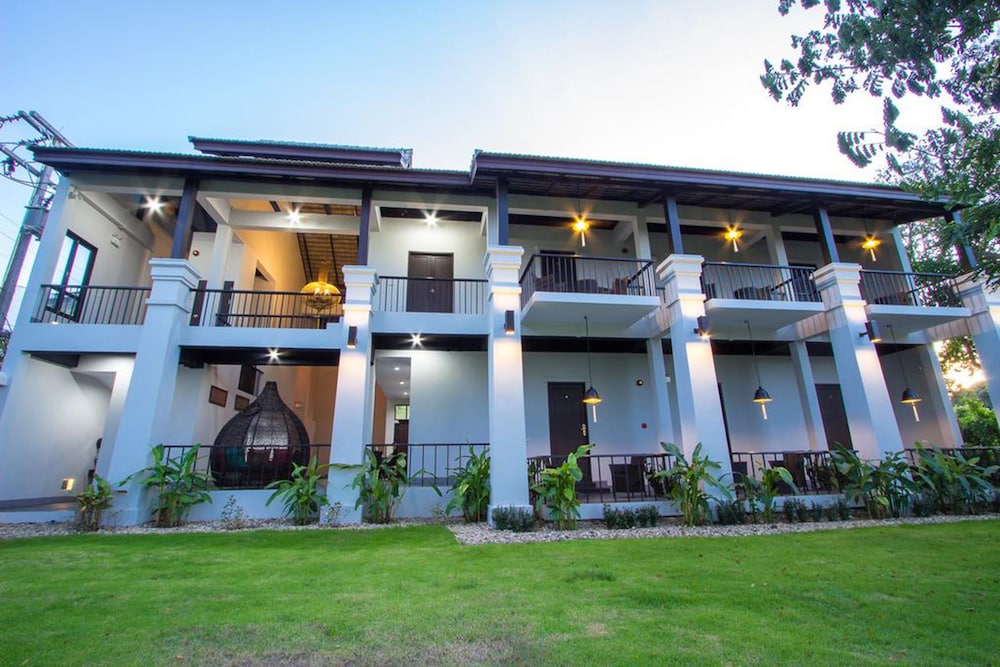 Jamadevi Hotel 1/91