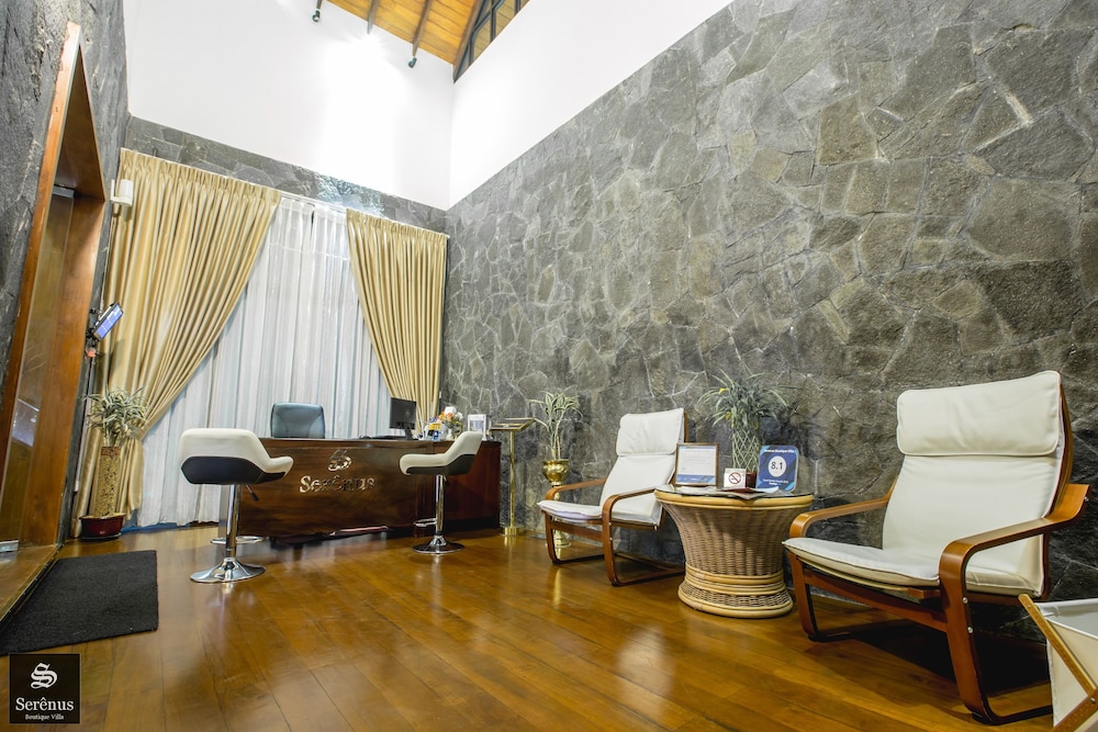 Serenus Boutique Villa 47/64