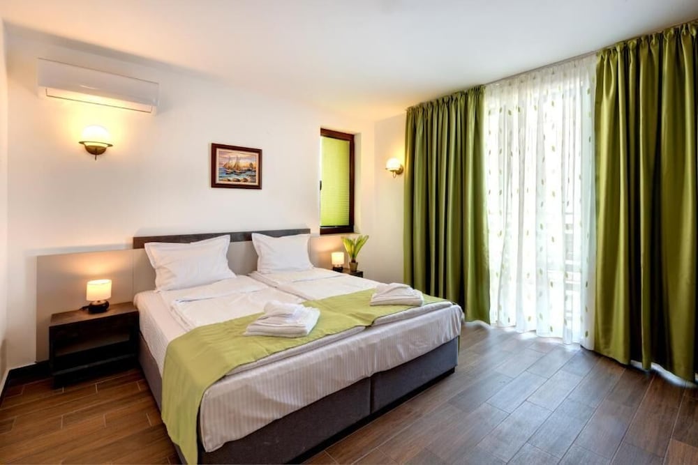 Family Hotel Panorama Blue 16/44