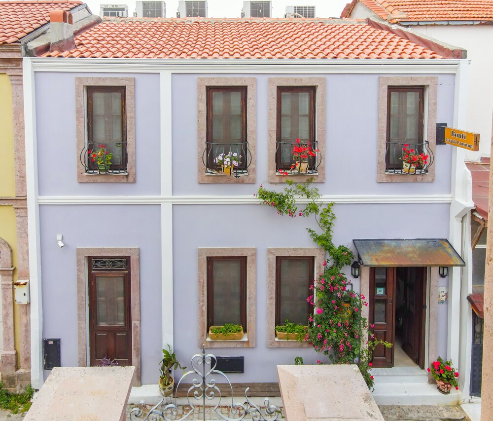 Bouti Ayvalik Otel 1/50