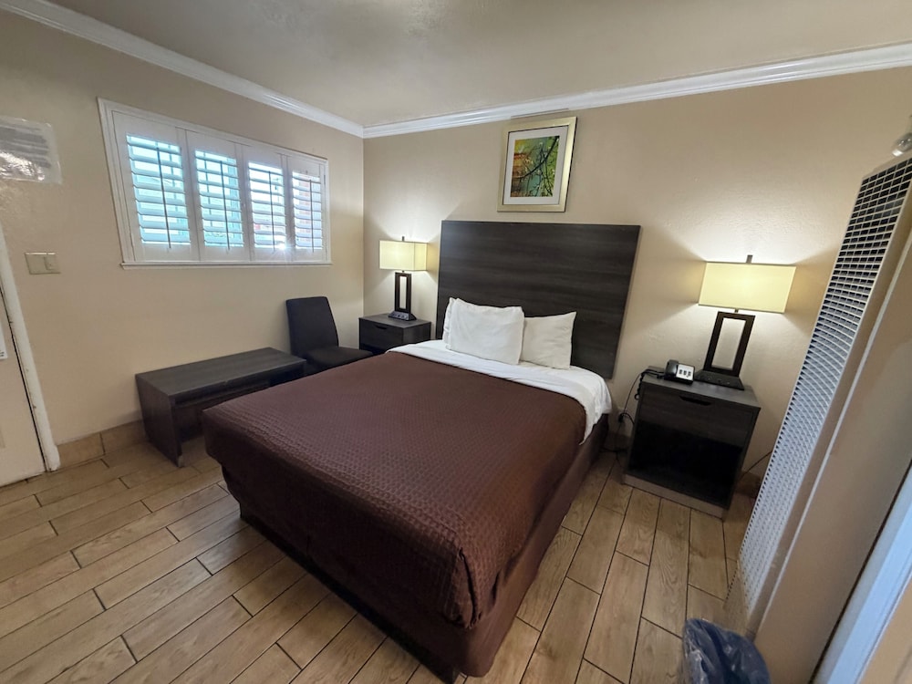 Holland Inn And Suites 22/51