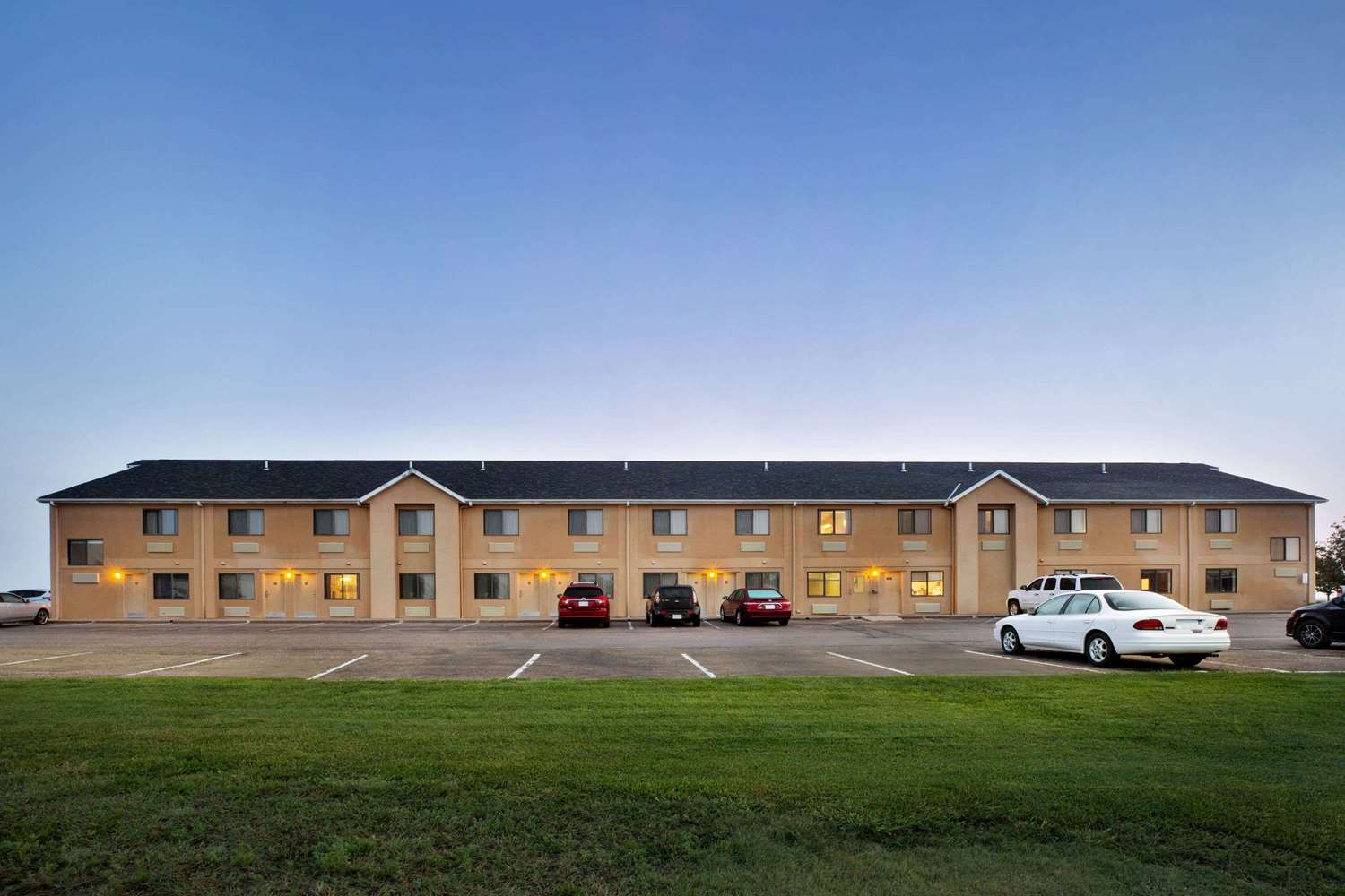 Travelodge by Wyndham Sharon Springs 2/25