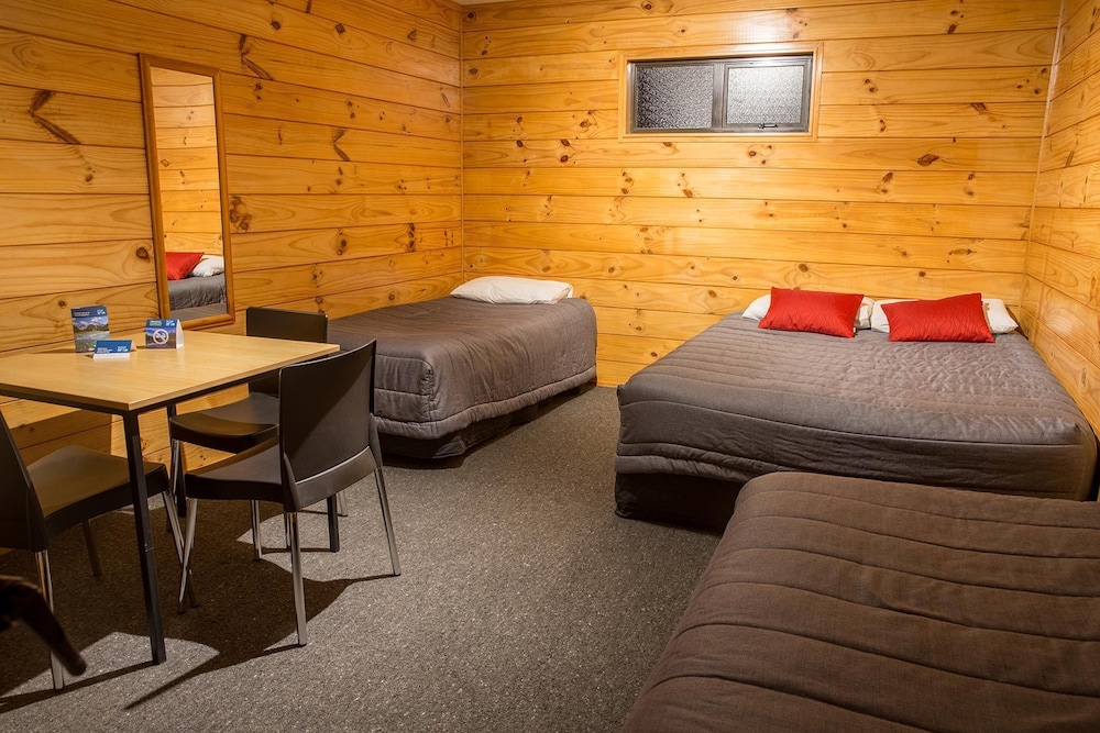 Fox Glacier Motel Holiday Park 24/50