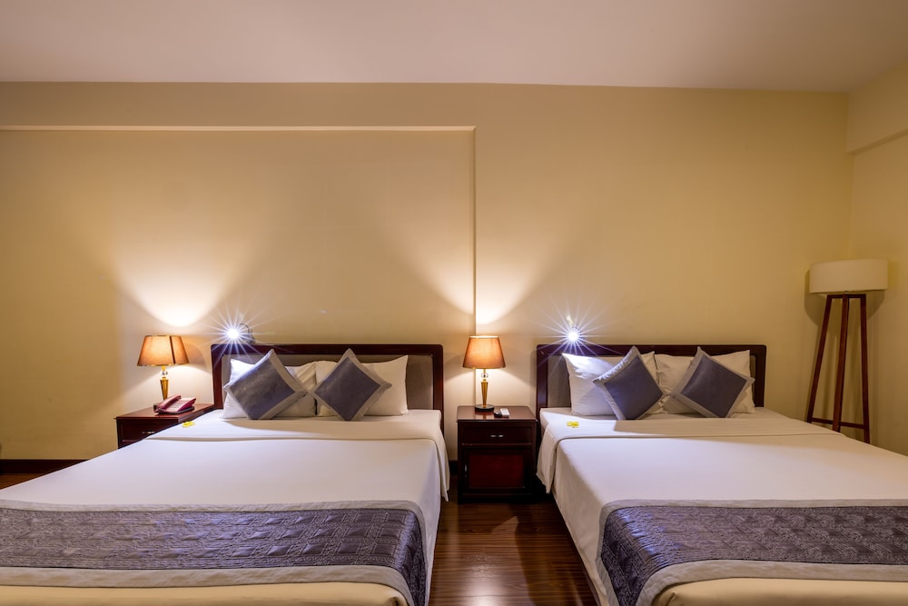 Baly Hotel 30/72