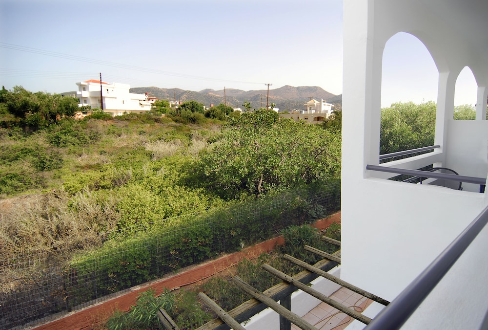 Lato Hotel 41/44