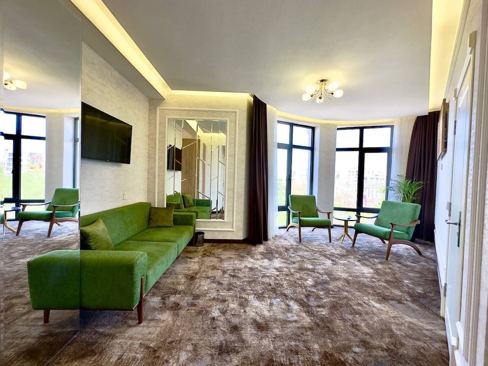 Garnet Hotel Tashkent 37/60