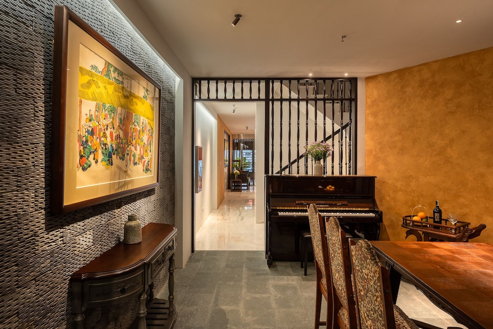 Le Parfum Apartment & Hotel 41/50