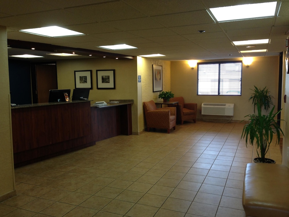 Motel6 Elk Grove Village, IL 7/44