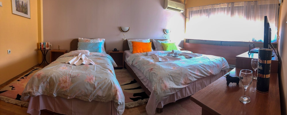 Hotel Square 24/55