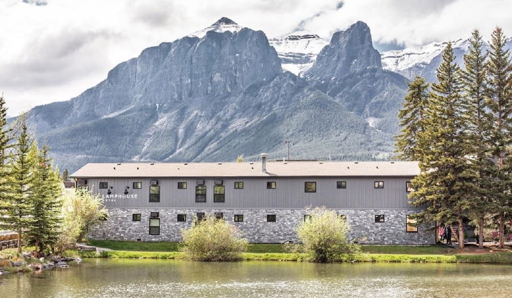 Lamphouse Hotel 41/49