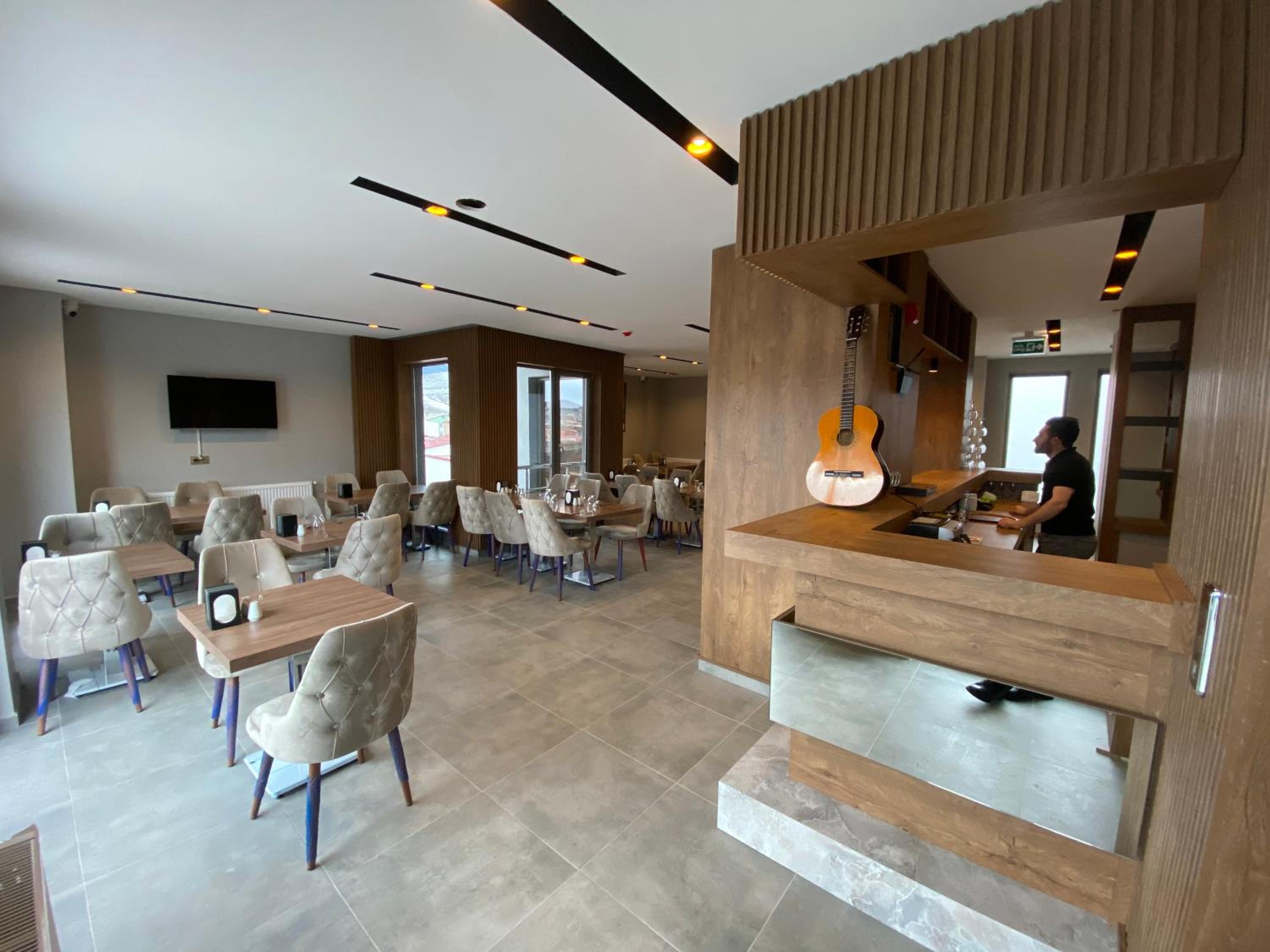 Hotel Aras 38/50