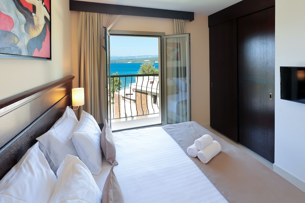 Blue Waves Resort 30/71
