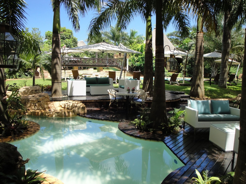 Summerfield Luxury Resort & Botanical Garden 38/44