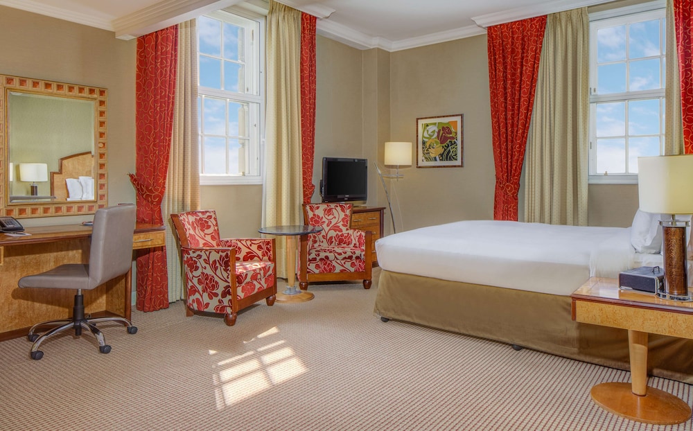 Hilton London Paddington 23/84