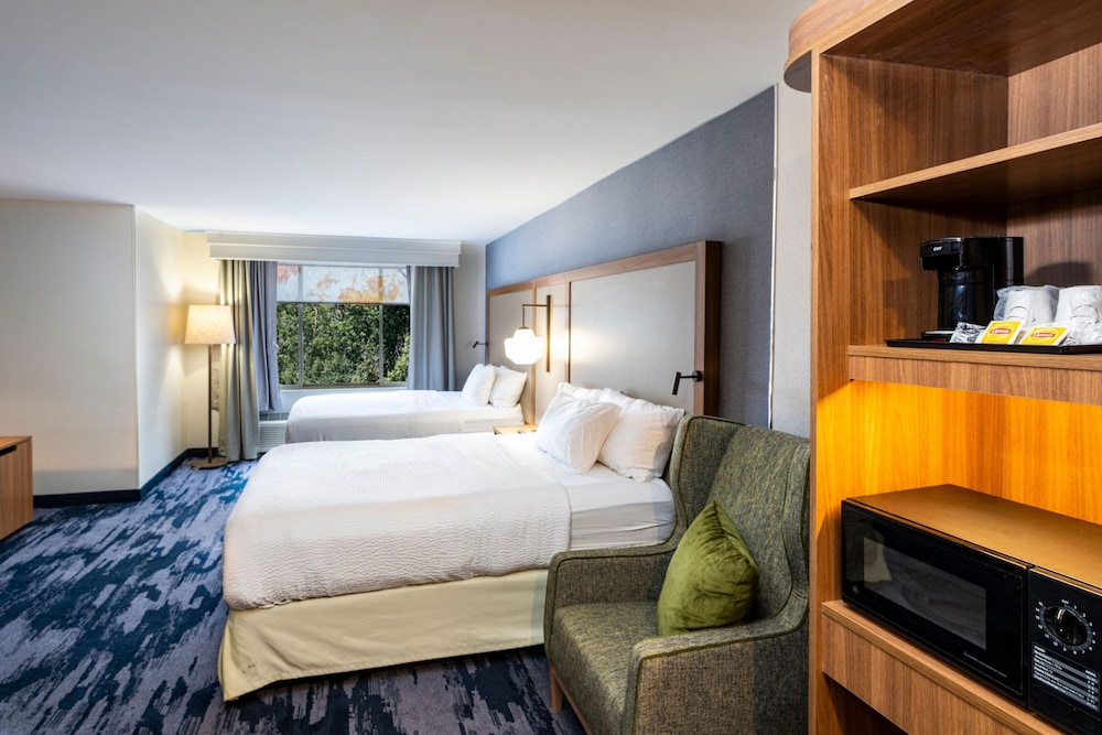 Fairfield Inn & Suites St. Louis Chesterfield 10/23