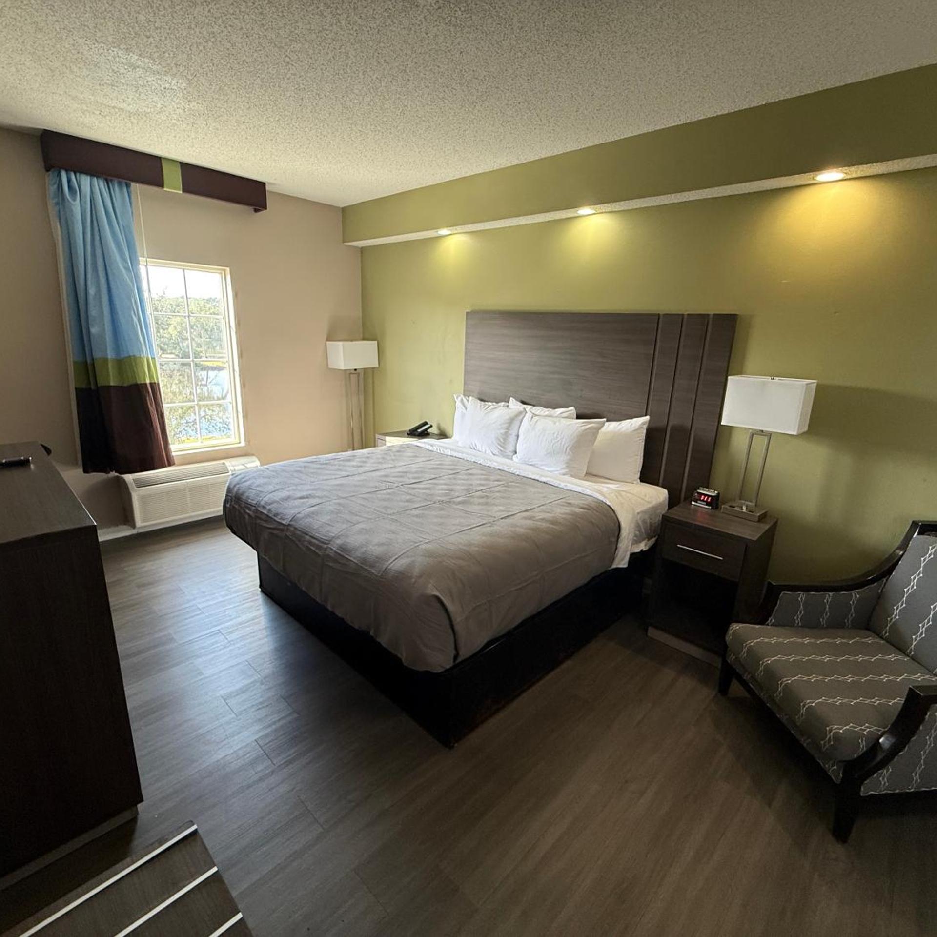 Room at Quality Inn Ormond Beach - Daytona, ORMOND BEACH - FL