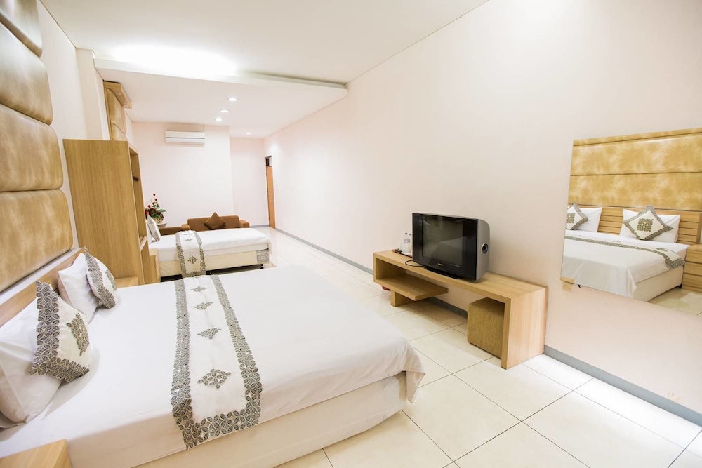 Marciella Hotel 55/66