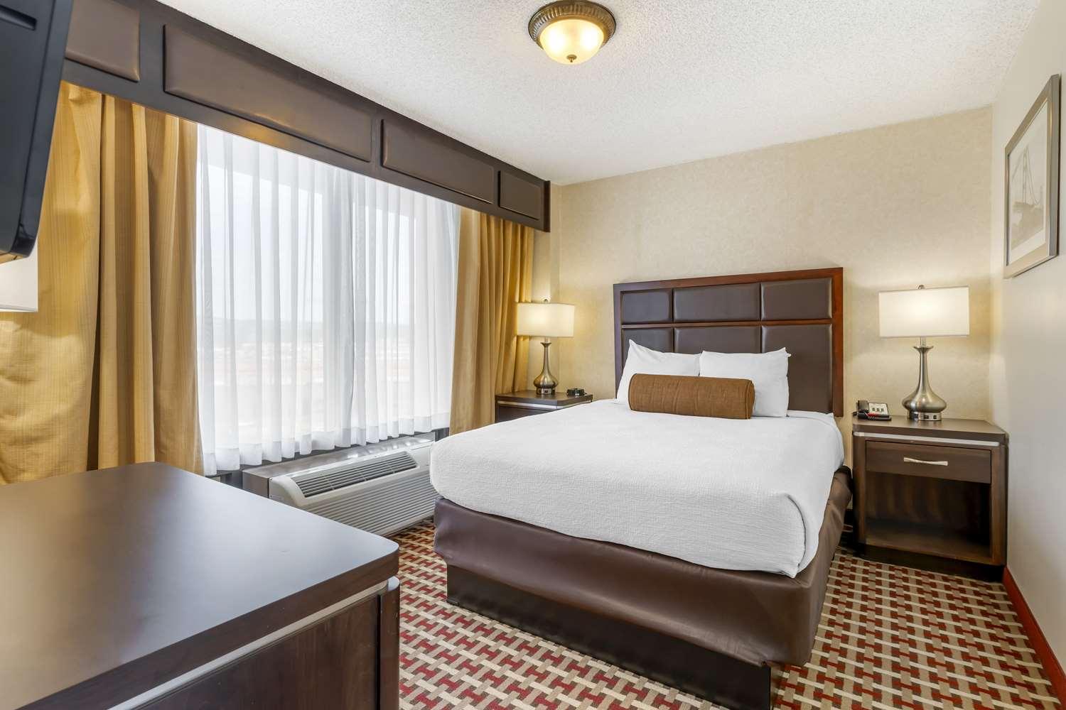 2 Rooms, Suite, Queen Bed, Executive Level, Sofa