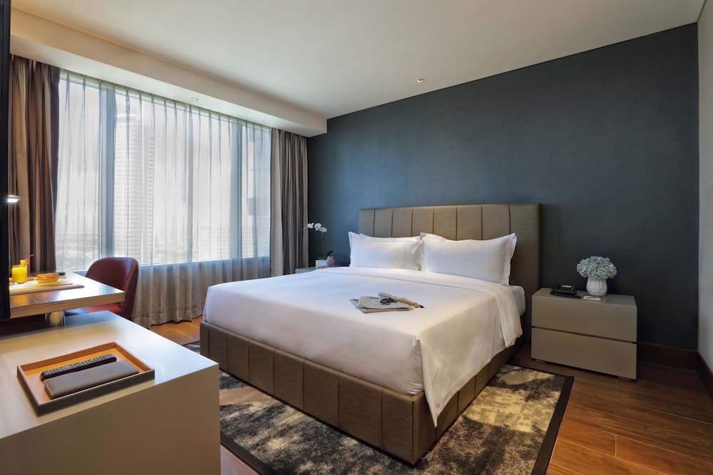 Makati Diamond Residences 14/42
