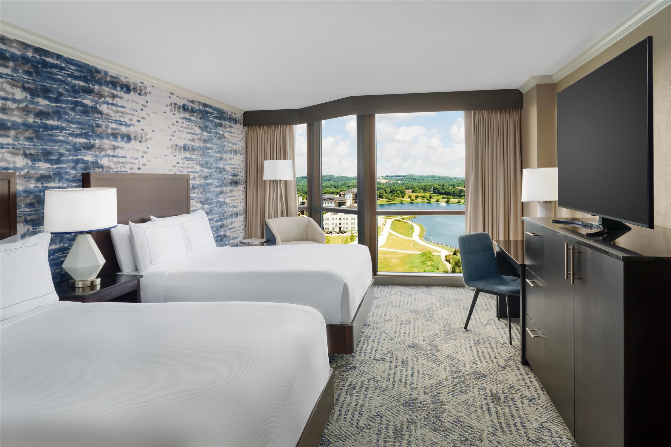 room, 2 double beds, lake view