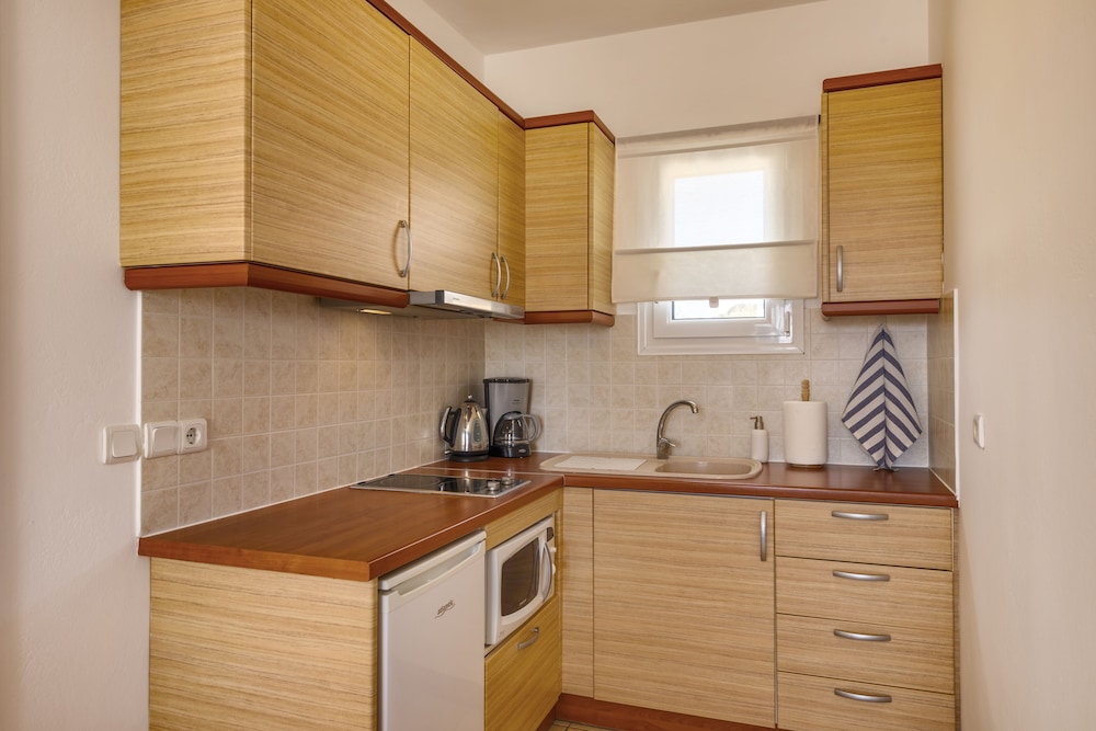 Sunrise Beach Suites 48/50