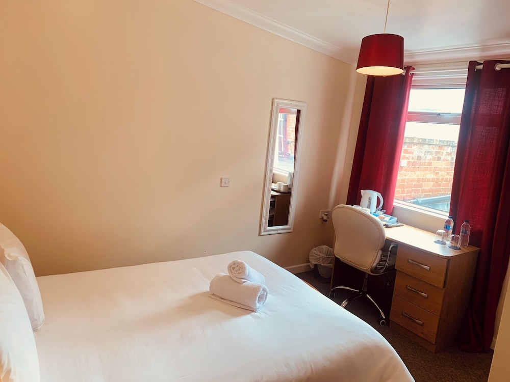 PRESTON HOTEL 19/49