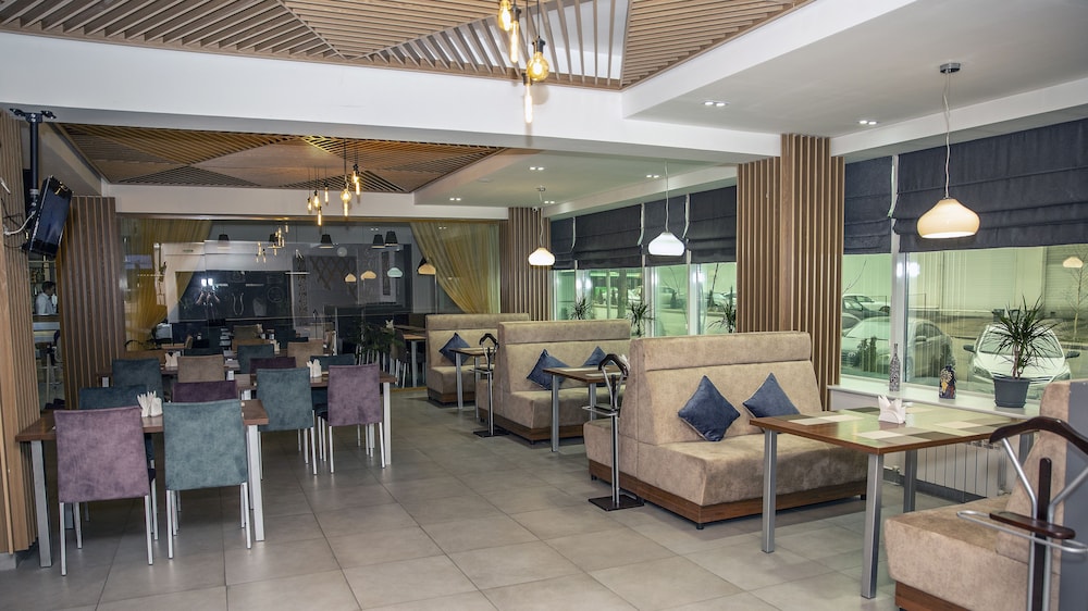 Astra Hotel 35/41