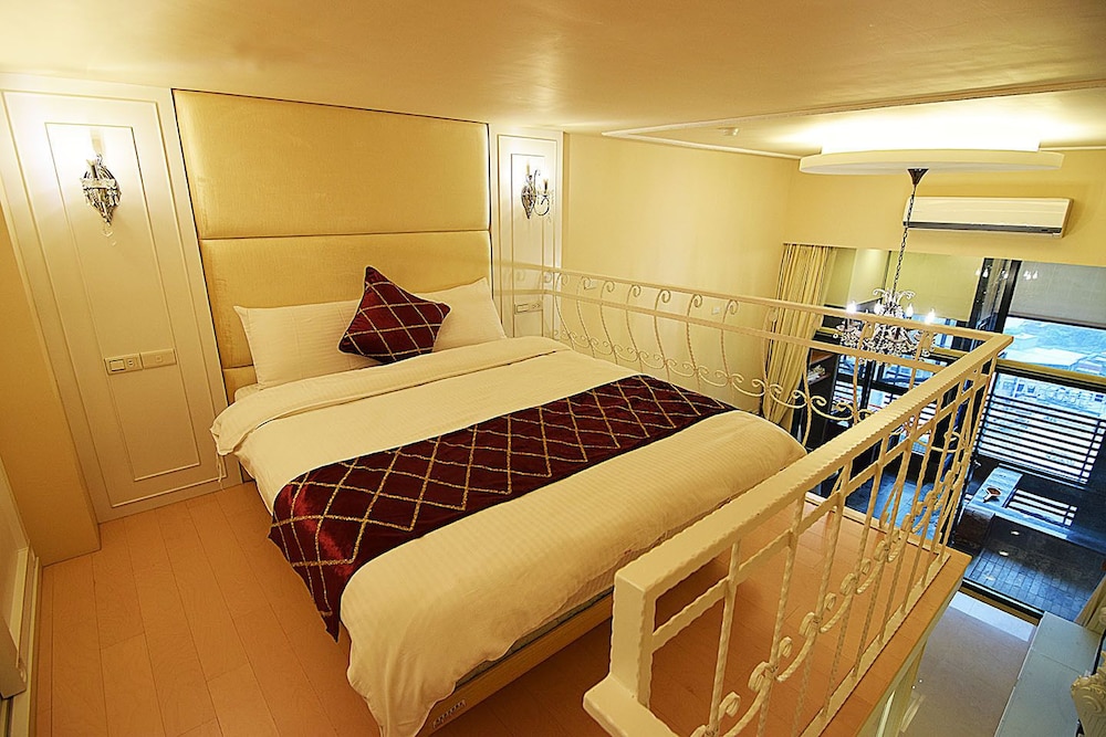 Jiaoxi Twenty-One Hotspring Bnb 36/49
