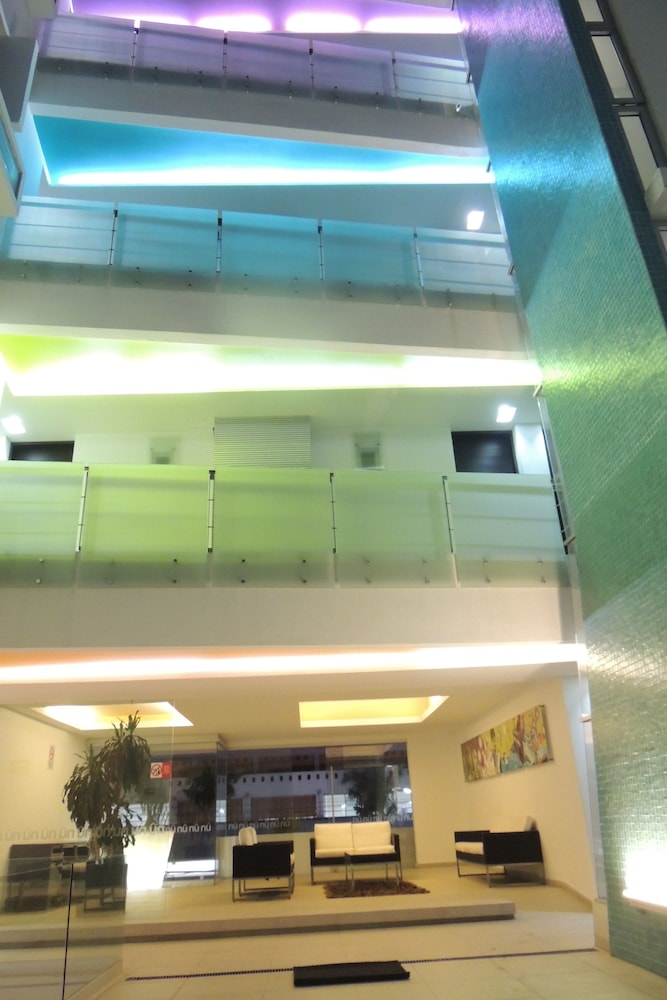 Nu Hotel 44/62