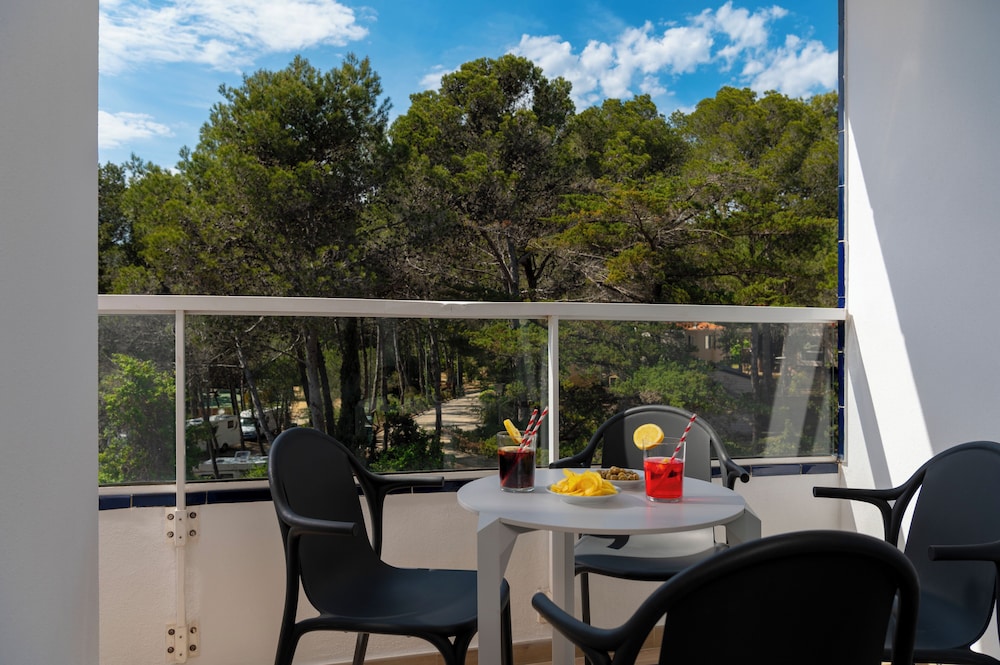 Costa Encantada Suites and Resort 61/75