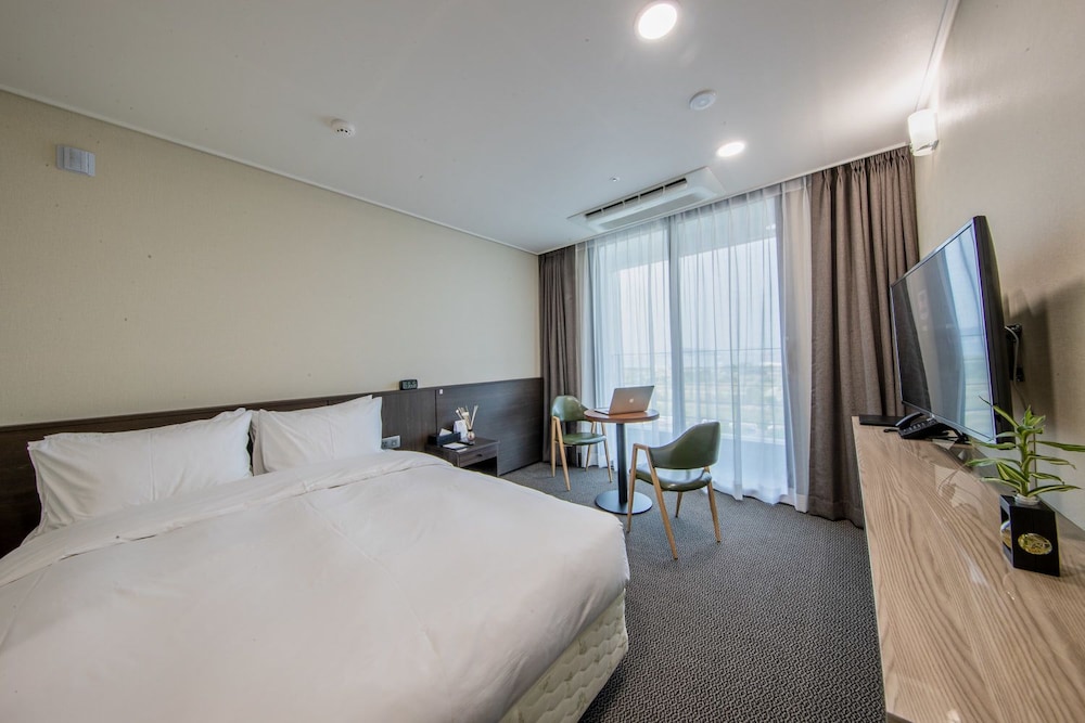 Riviera Incheon Airport Hotel 6/26