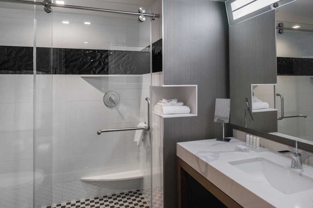 Courtyard By Marriott Temecula Murrieta 43/45