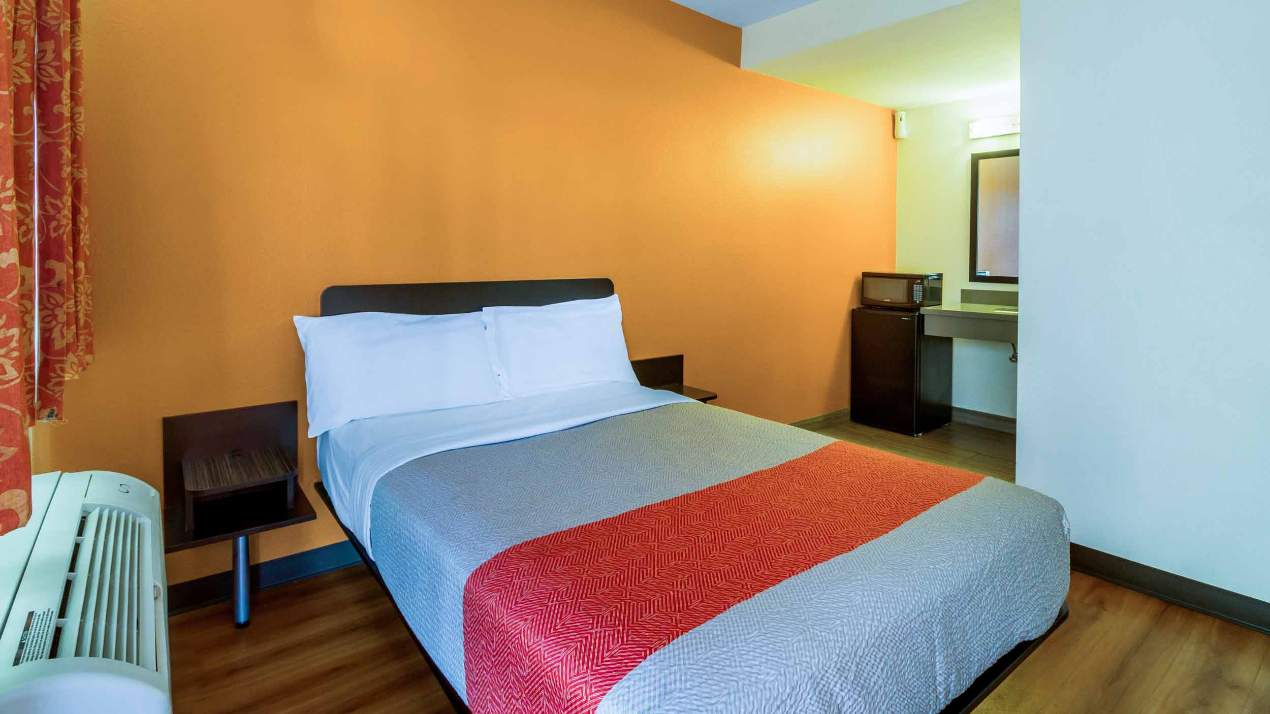 Motel6 Hesperia, CA - East 21/34