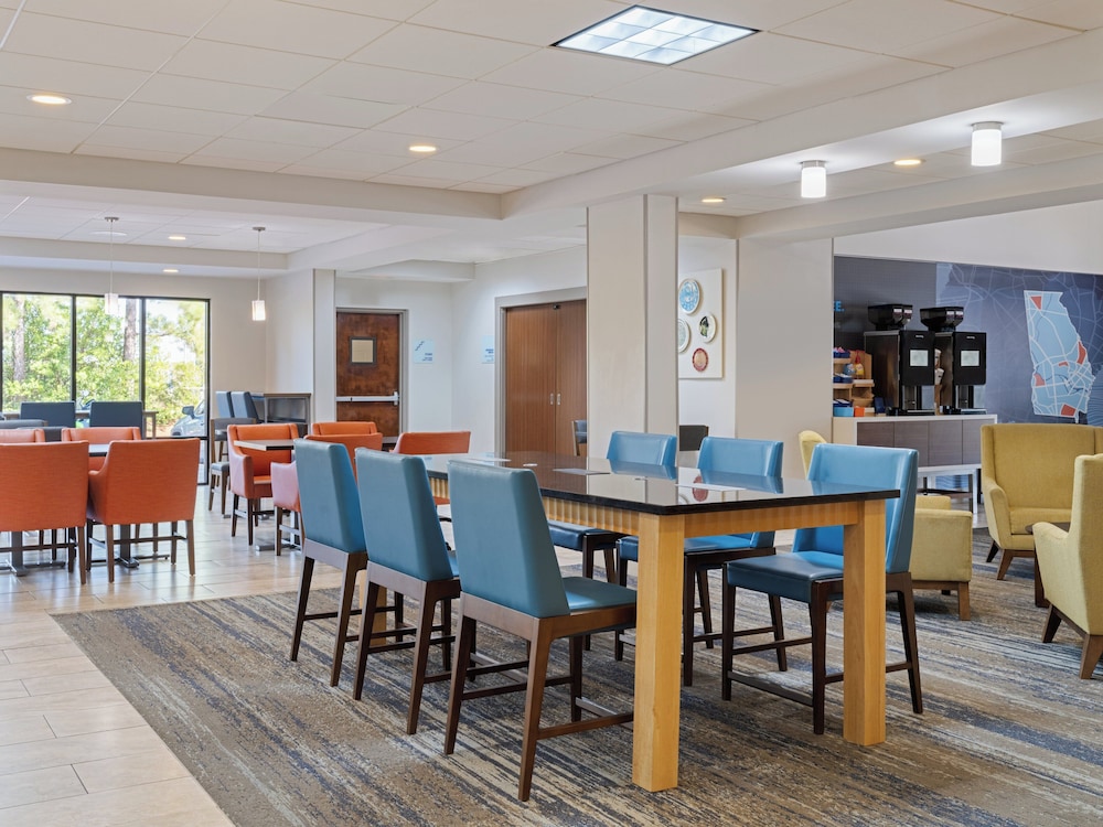 Holiday Inn Express Suites Augusta West Ft Gordon Area 54/69