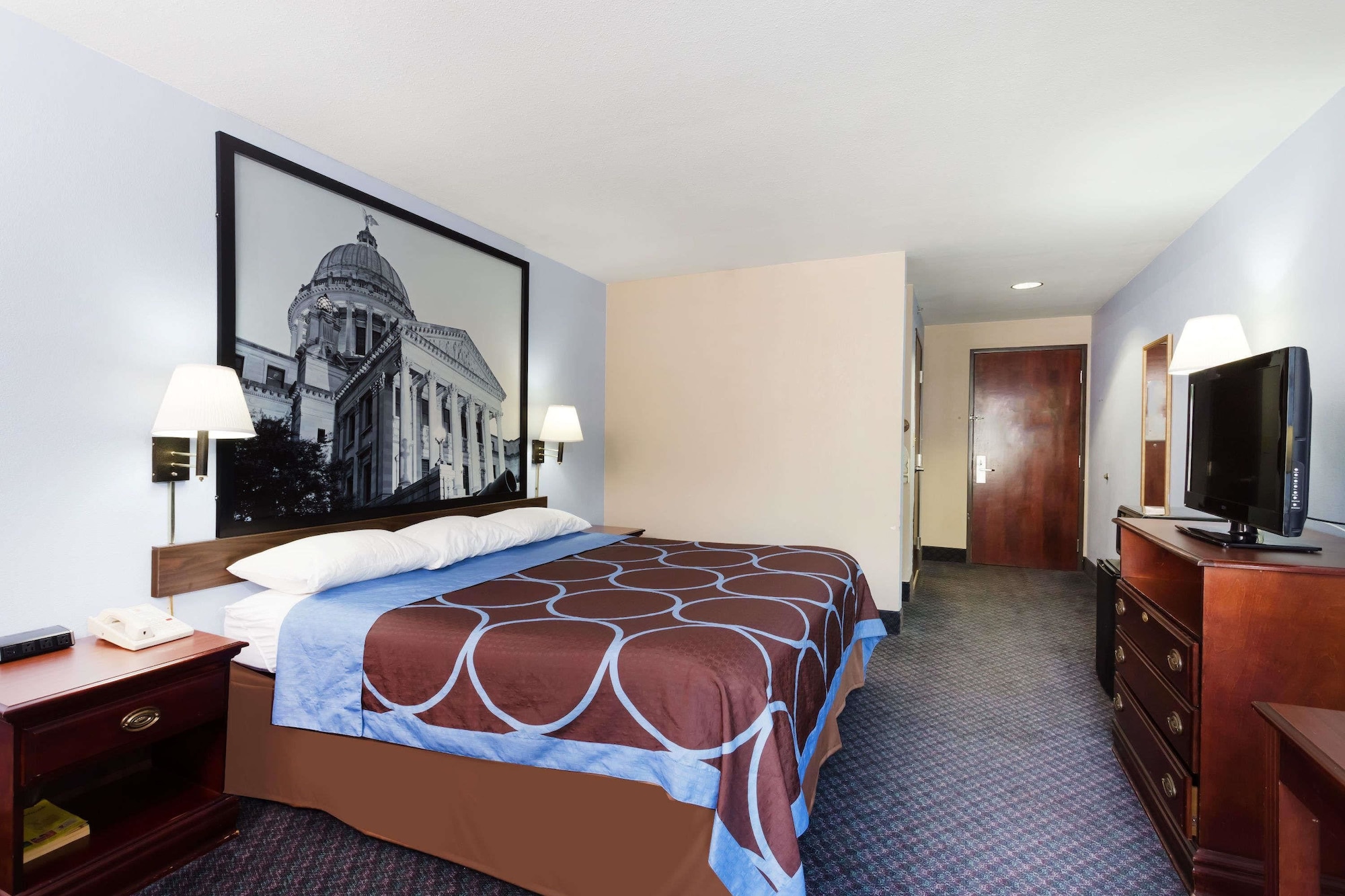 غرفة قياسية بسرير كينج لذوي الإعاقة، Super 8 By Wyndham Indianola 3/9