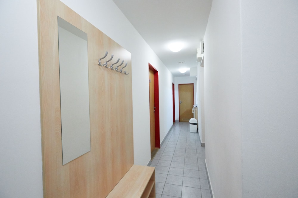University Hotel 21/50
