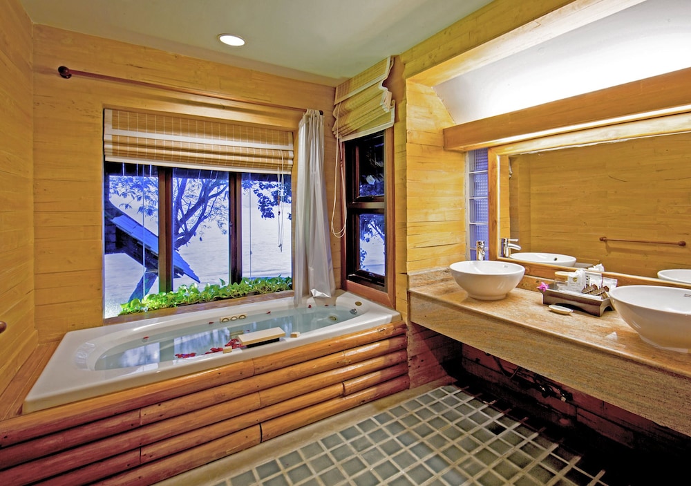 Sunset Park Resort And Spa 39/75