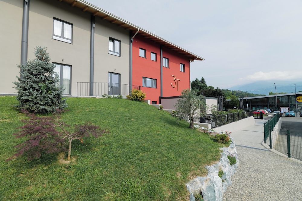 3T Boutique Hotel 55/59