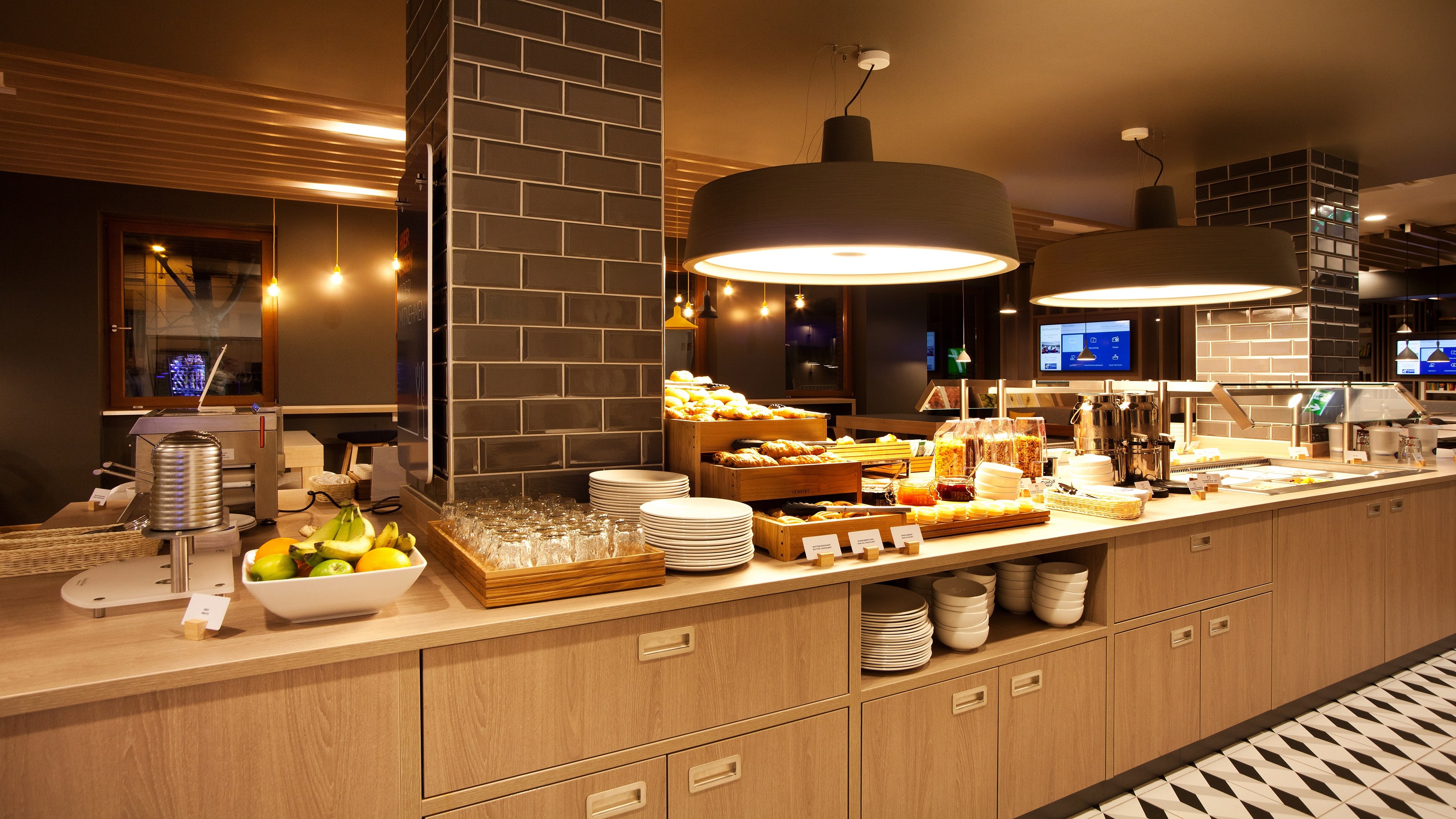 Holiday Inn Express Saarbrucken 38/57