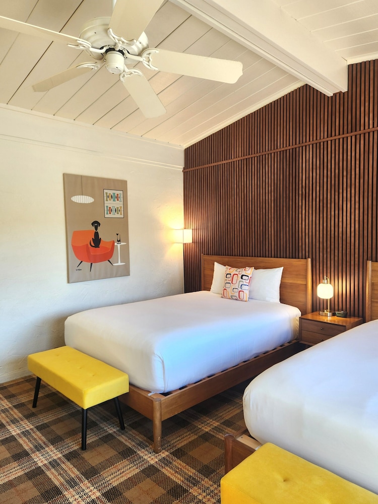 Contenta Inn 29/66