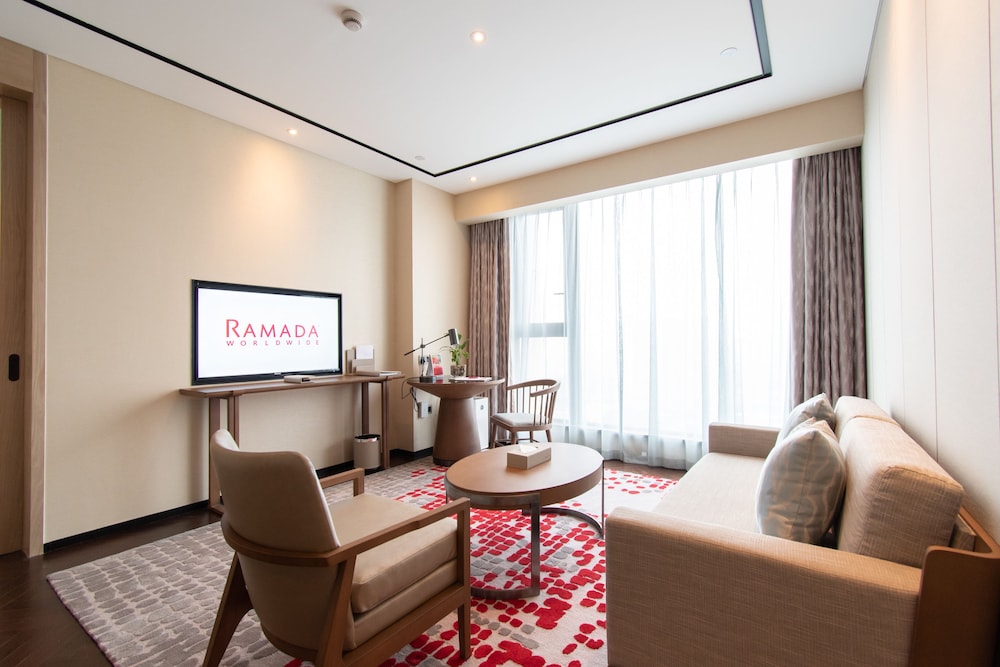 Ramada Plaza by Wyndham Wenzhou Cangnan 40/65