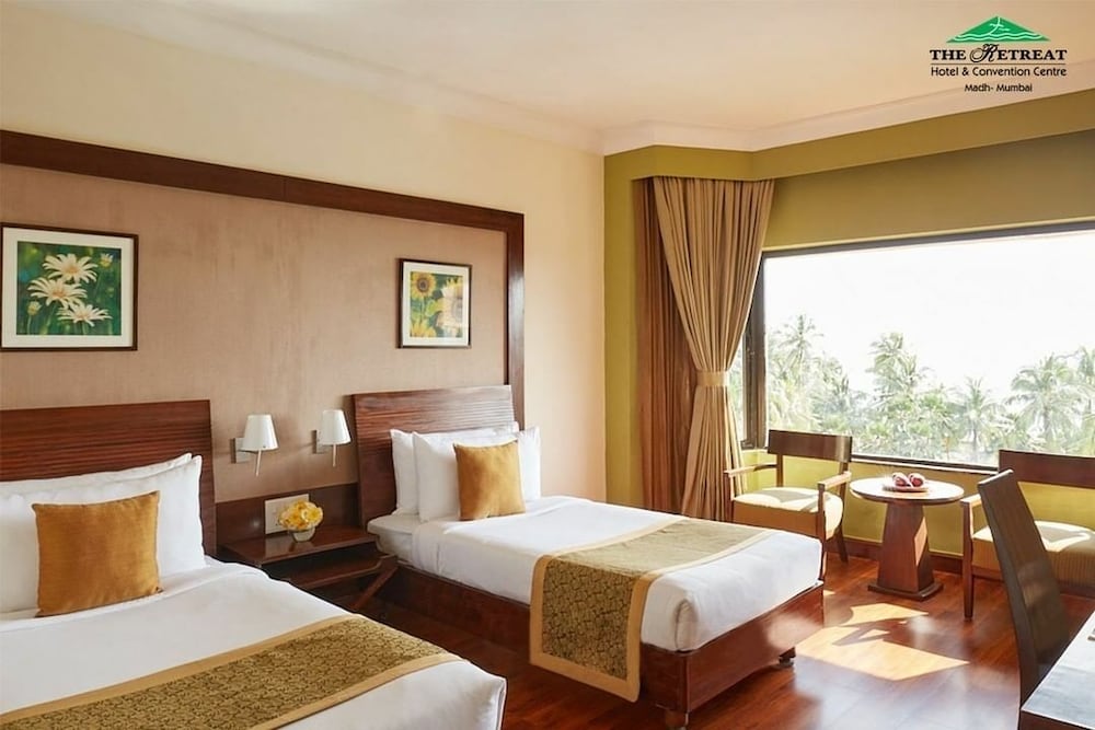 The Retreat Hotel And Convention Centre 10/50