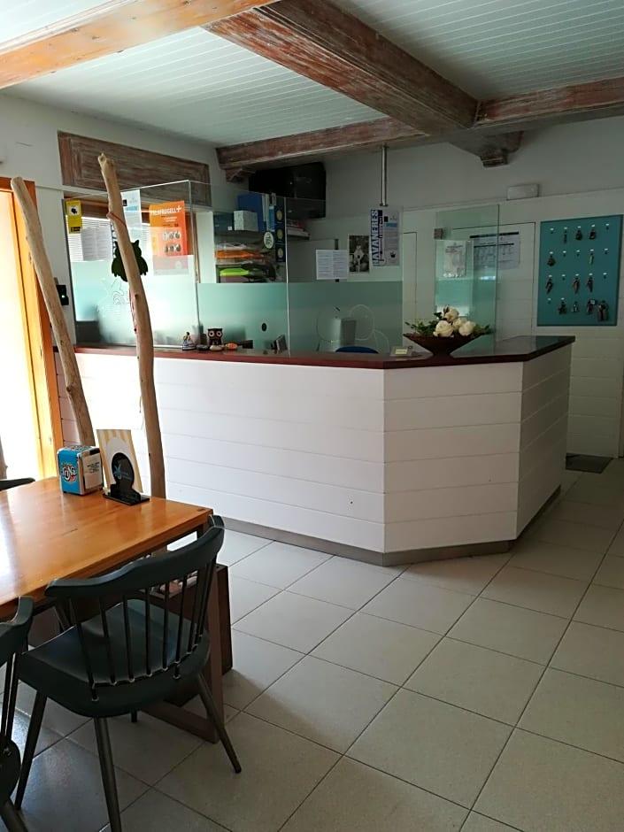 HOTEL TAMARIU 2/50