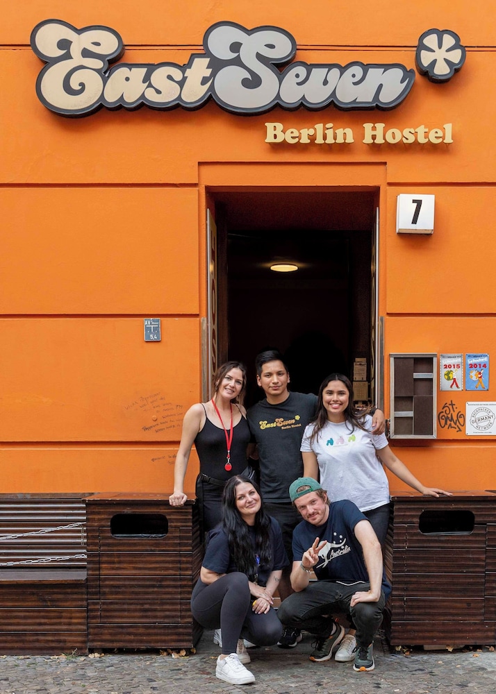 Eastseven Berlin Hostel 6/53