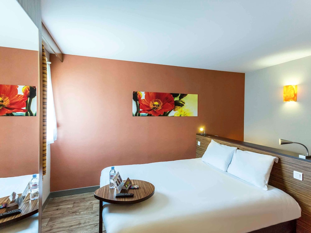 Ibis Styles Bourges 14/48