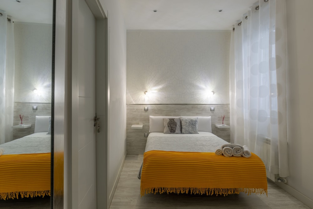 Hostal Met Madrid 9/30