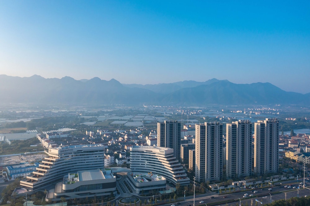 Sheraton Pujiang 35/40