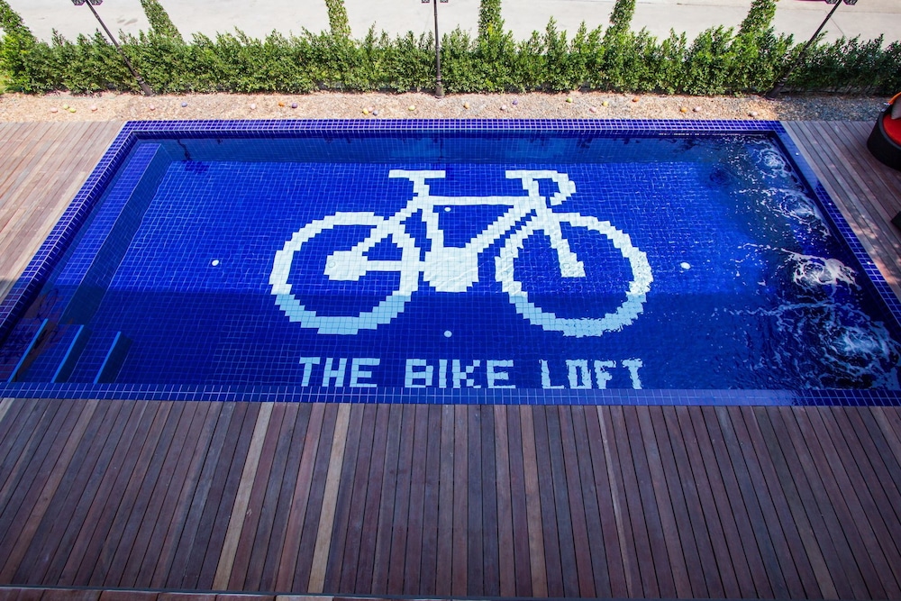 The Bike Loft 2/53