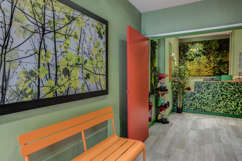 Hotel les Jardins de Montmartre 52/66