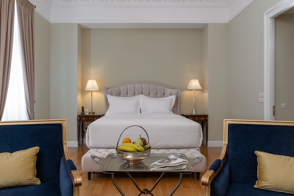 Noble Suites 34/68